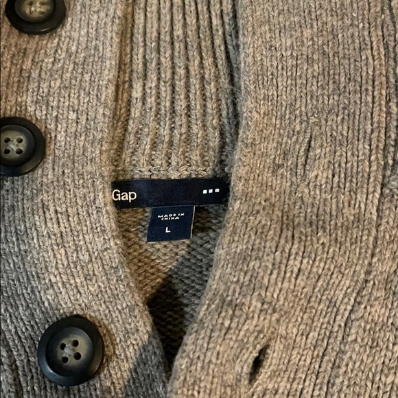Gap Sweater - Picture 2 of 3